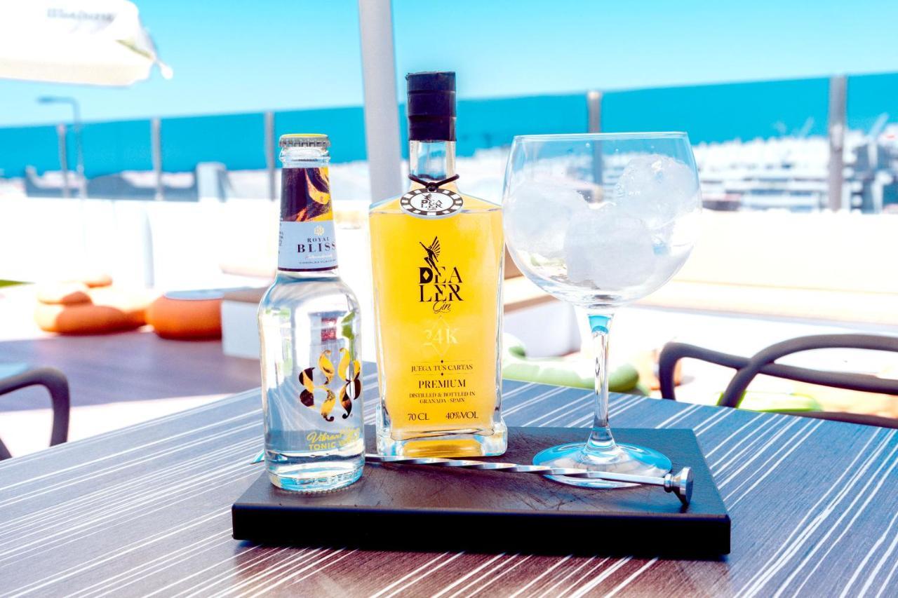 Daos Suites & Terrace Marbella Exteriör bild