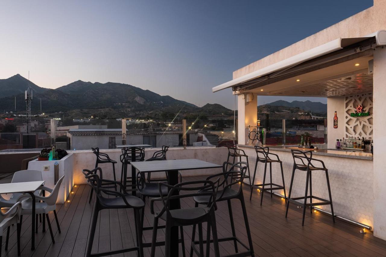 Daos Suites & Terrace Marbella Exteriör bild